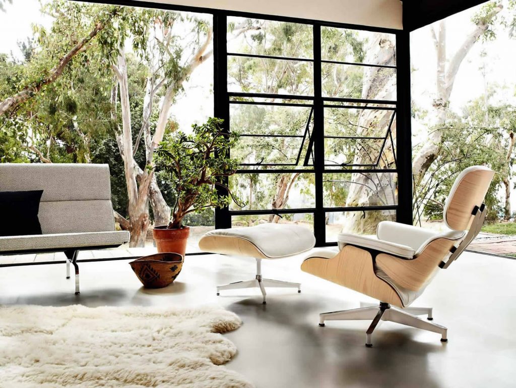 classic design pieces iconic design pieces Eames Lounge Chair and Ottoman